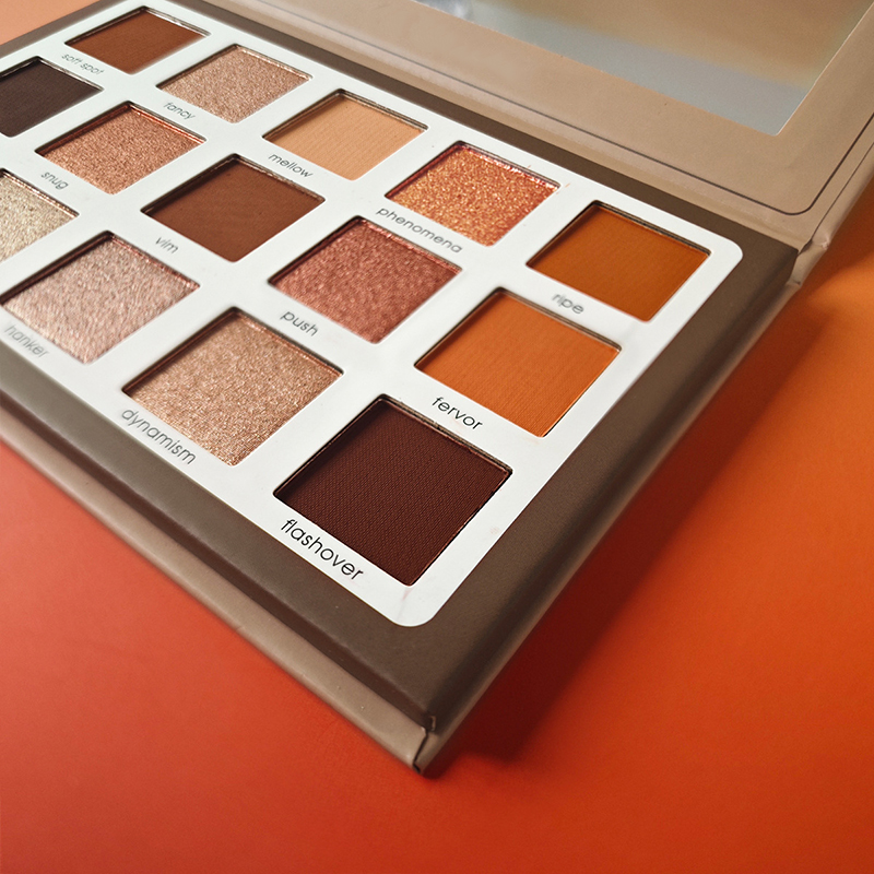 Makeup manufacturer | 15-color eyeshadow palette customization factory 15-color eyeshadow palette OEM processing